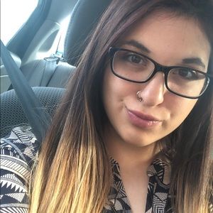 Meet your Posher, Rebecca